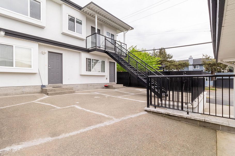 392 E 63rd Avenue Vancouver, BC - 20