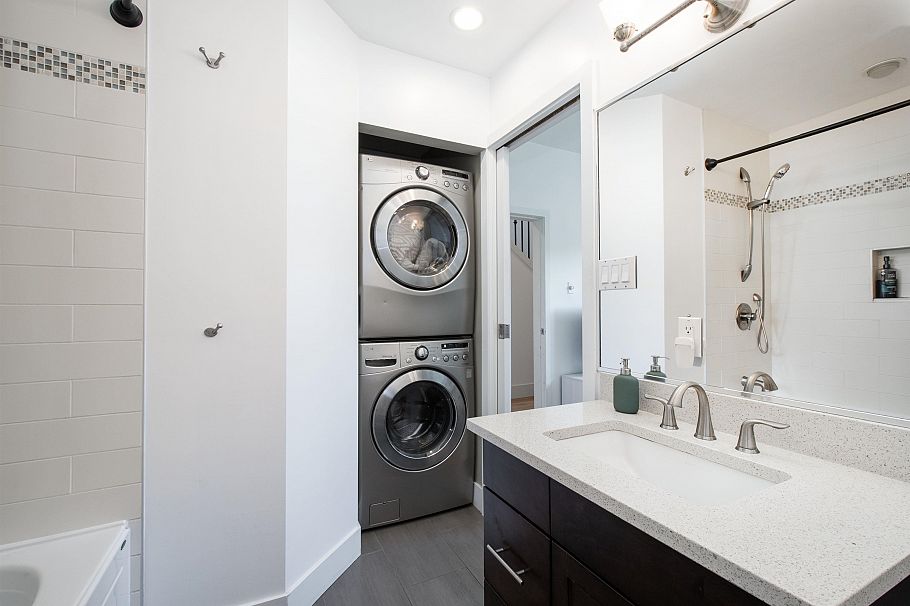 2248 Graveley Street Vancouver, BC - 23
