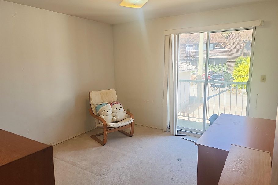 3523 Napier Street Vancouver, BC - 12