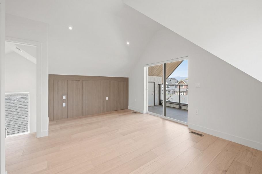 2 625 E 24th Avenue Vancouver, BC - 24