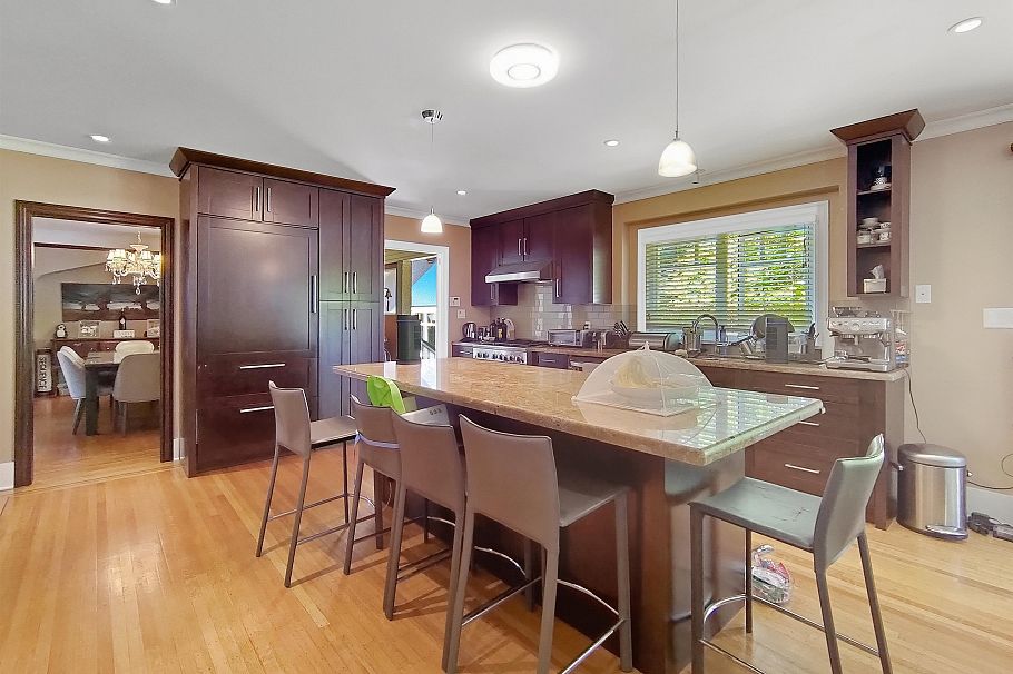 3521 W 39th Avenue Vancouver, BC - 6