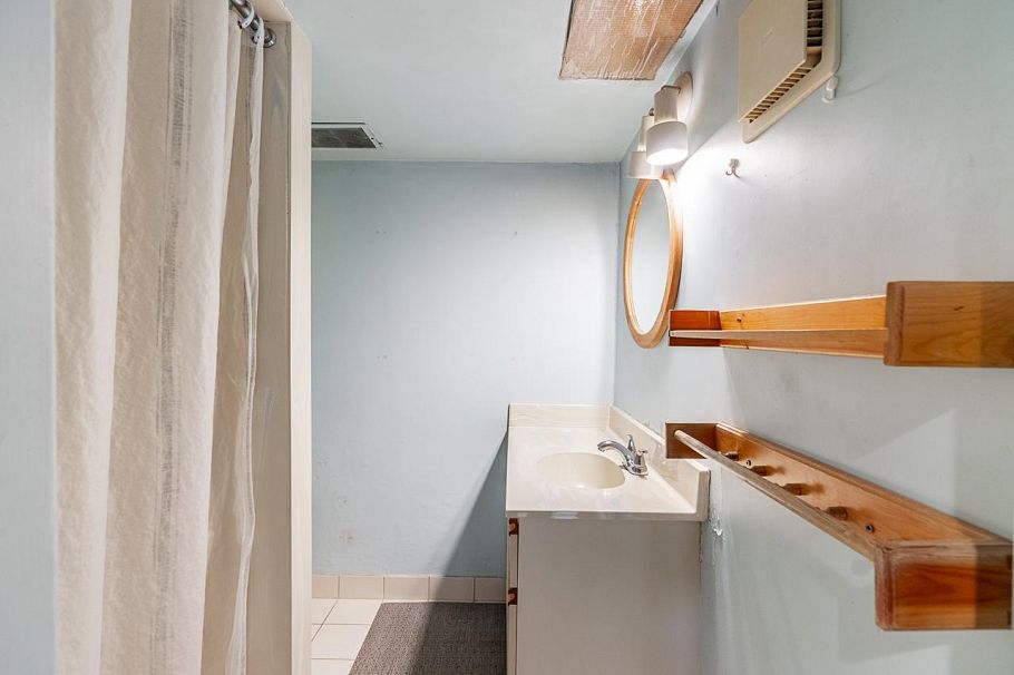 5240 East Boulevard Boulevard Vancouver, BC - 29