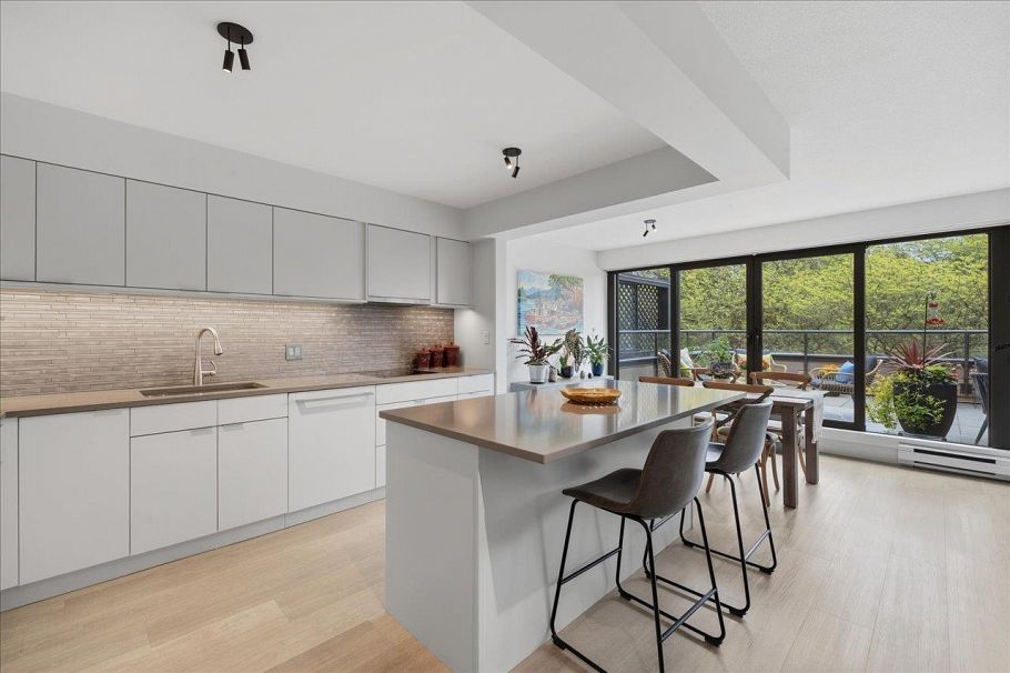 49 1425 Lamey's Mill Road Vancouver, BC - 9