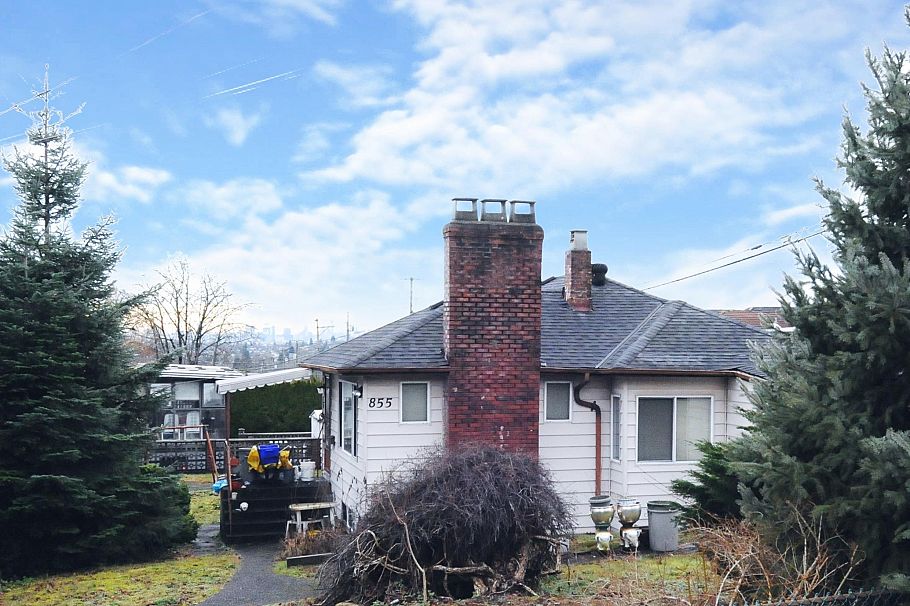855 Macdonald Avenue Burnaby, BC - 1