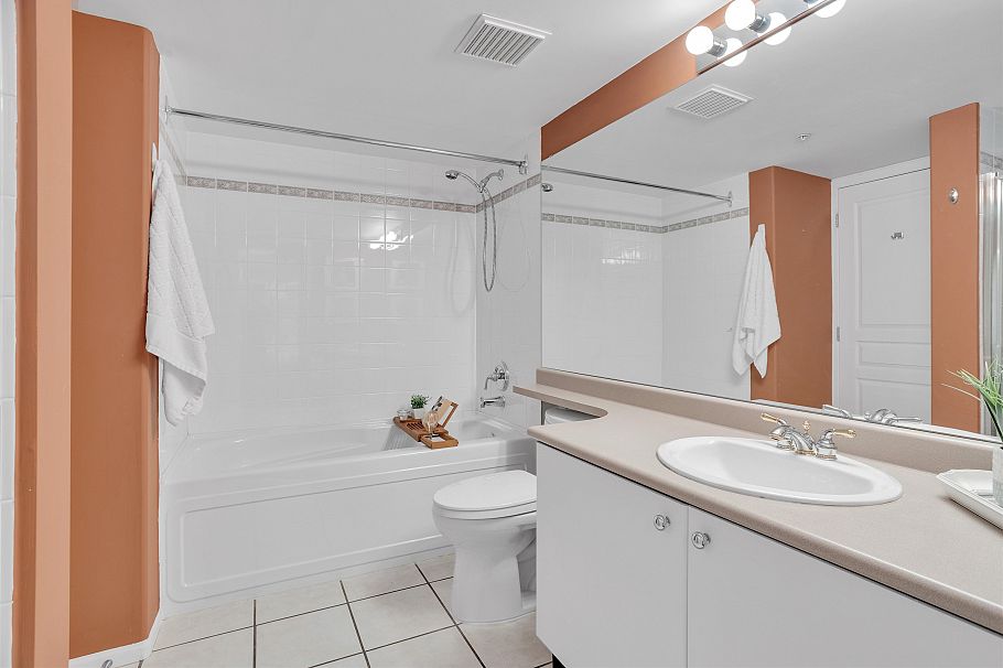 201 3590 W 26th Avenue Vancouver, BC - 11