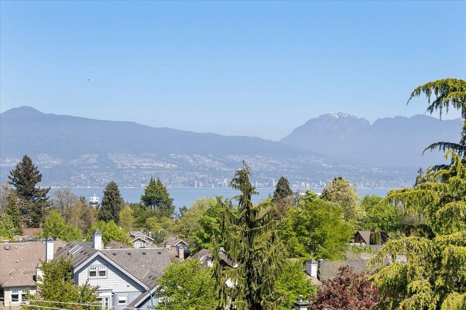 404 4463 W 10th Avenue Vancouver, BC - 25