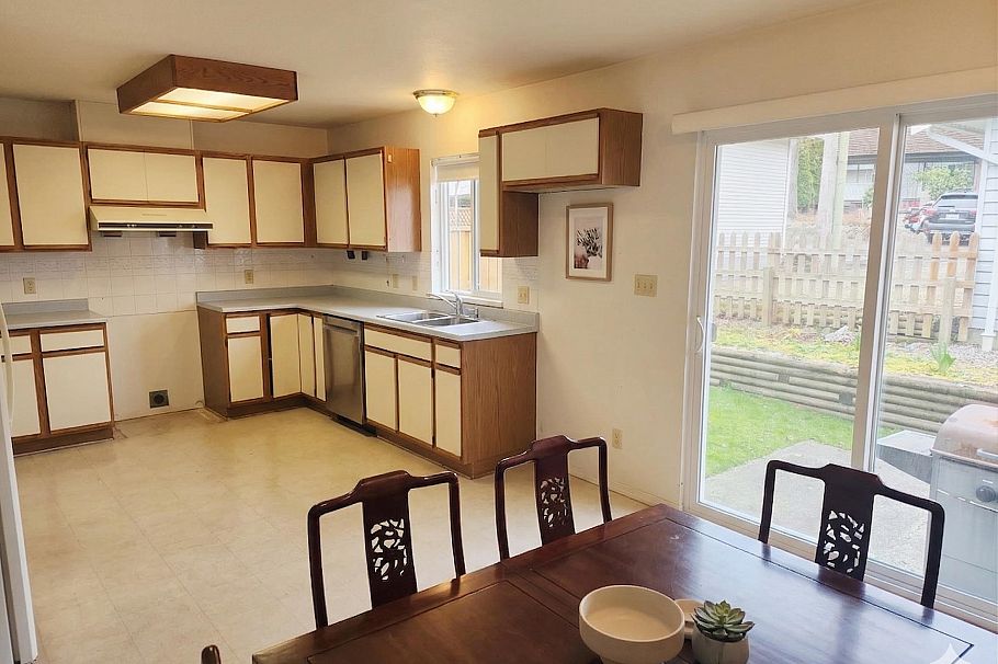 3523 Napier Street Vancouver, BC - 5
