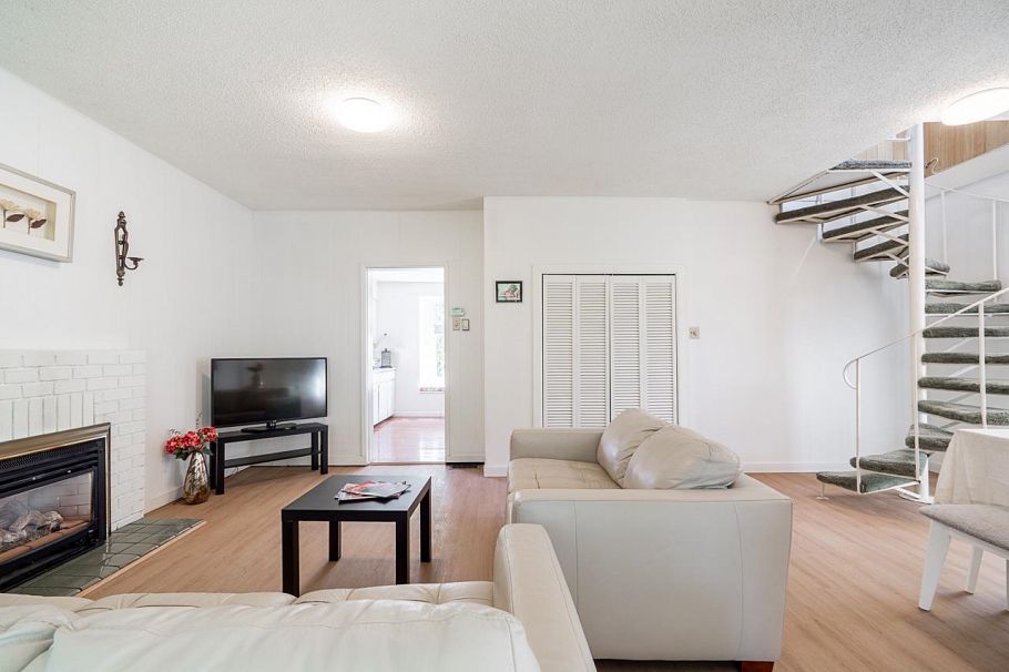 2720 W 24th Avenue Vancouver, BC - 4