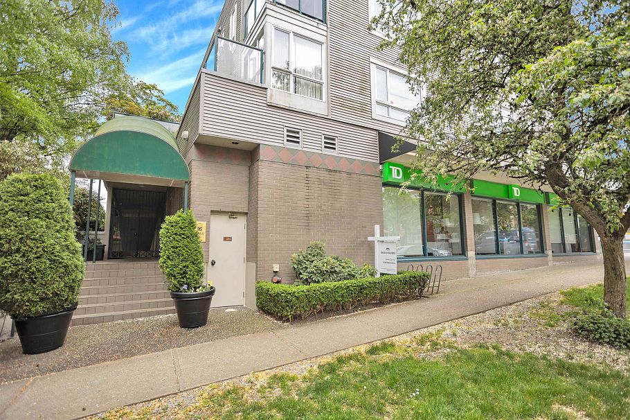 201 3590 W 26th Avenue Vancouver, BC - 20