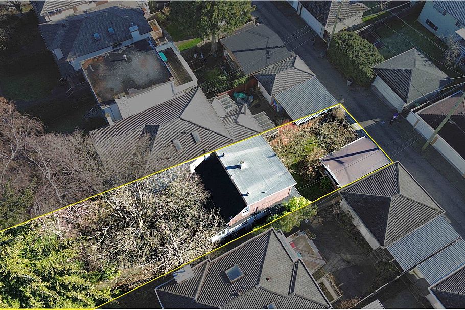 2720 W 24th Avenue Vancouver, BC - 30
