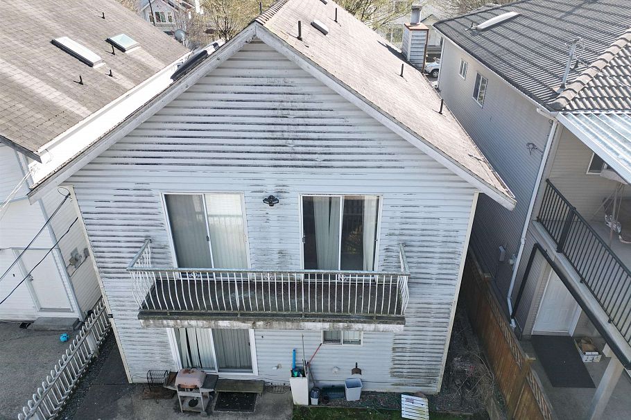 3523 Napier Street Vancouver, BC - 23