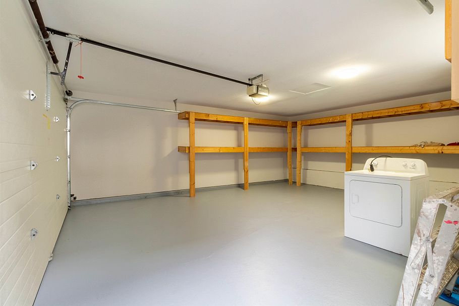 392 E 63rd Avenue Vancouver, BC - 17