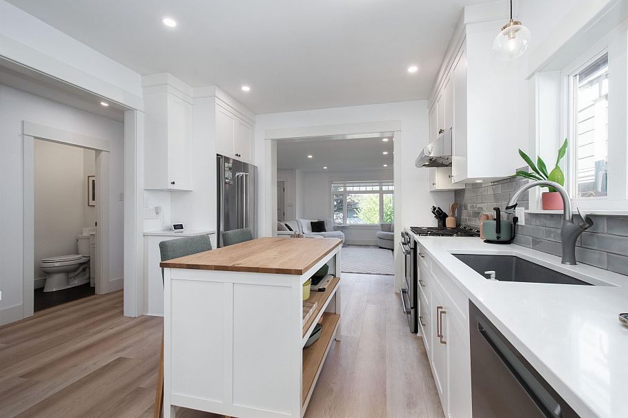 2248 Graveley Street Vancouver, BC - 14