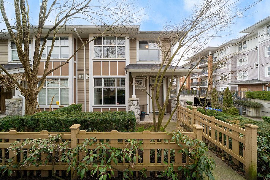 968 Westbury Walk Vancouver, BC - 2