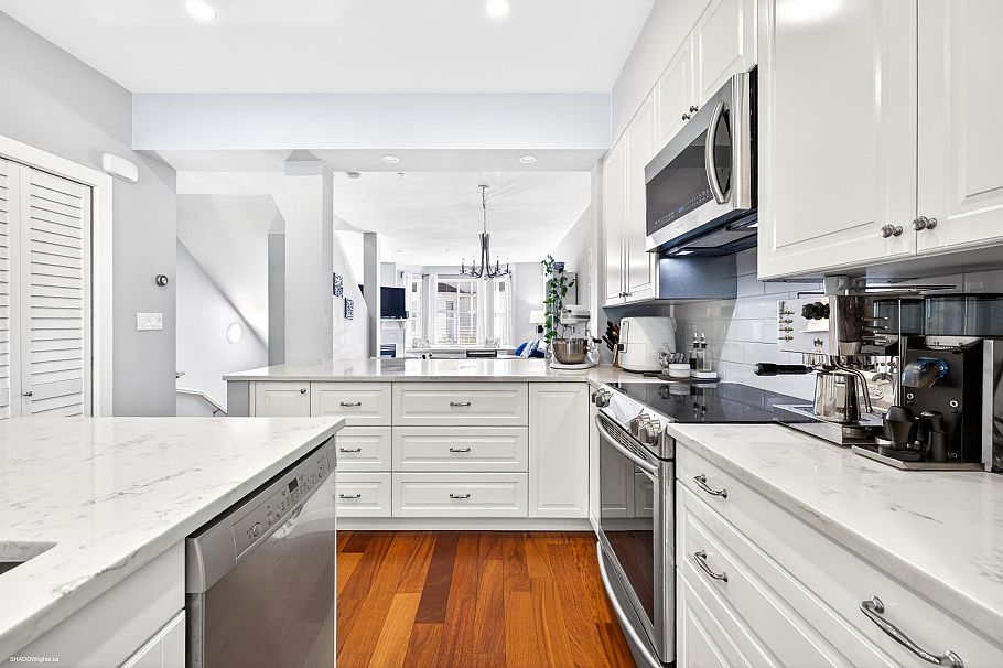 8527 Aquitania Place Vancouver, BC - 12