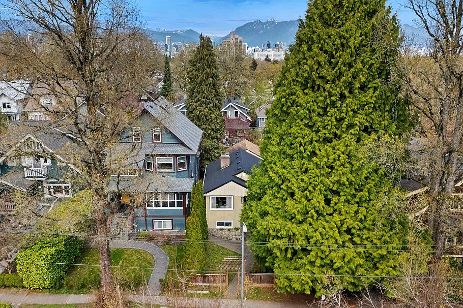 905 W 23rd Avenue Vancouver, BC - 11
