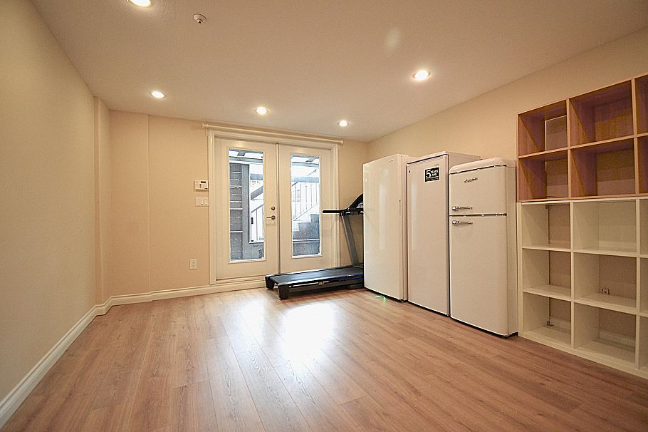 4347 W 13th Avenue Vancouver, BC - 31