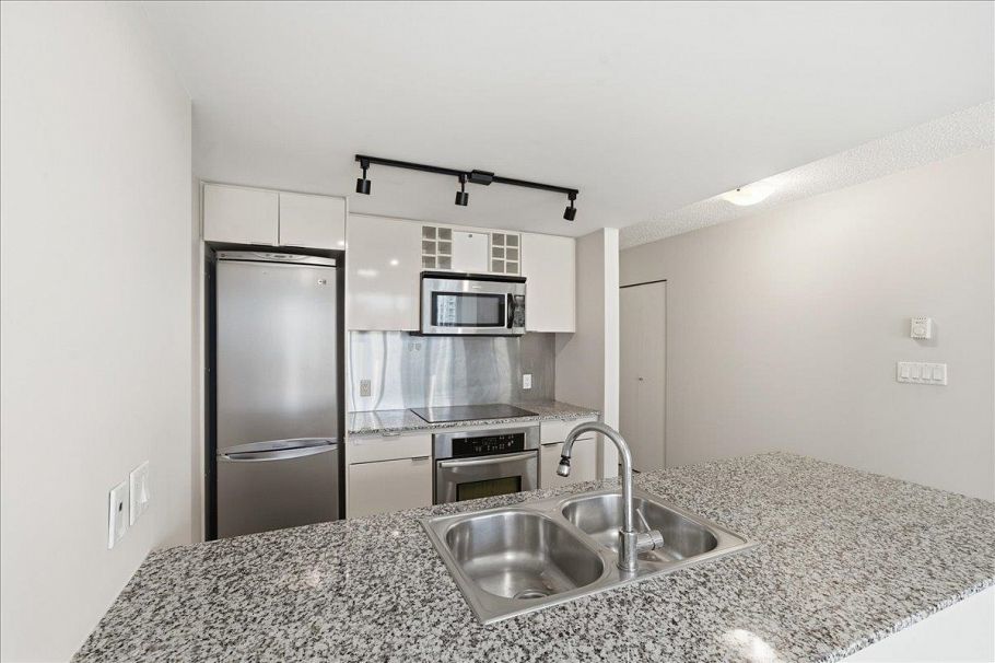 1605 788 Hamilton Street Vancouver, BC - 13