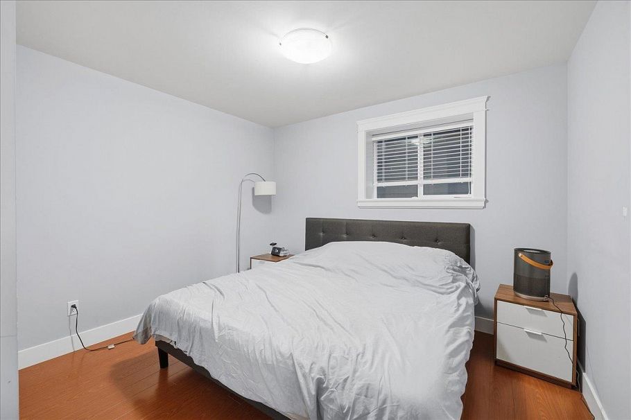 1152 Wellington Drive North Vancouver, BC - 36