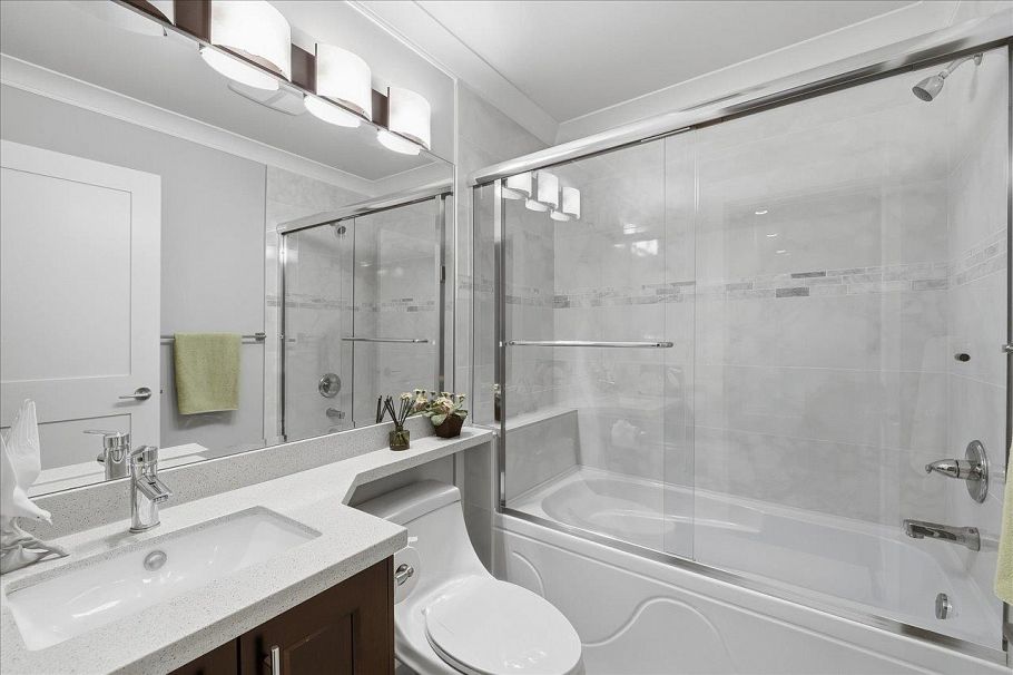 1152 Wellington Drive North Vancouver, BC - 34