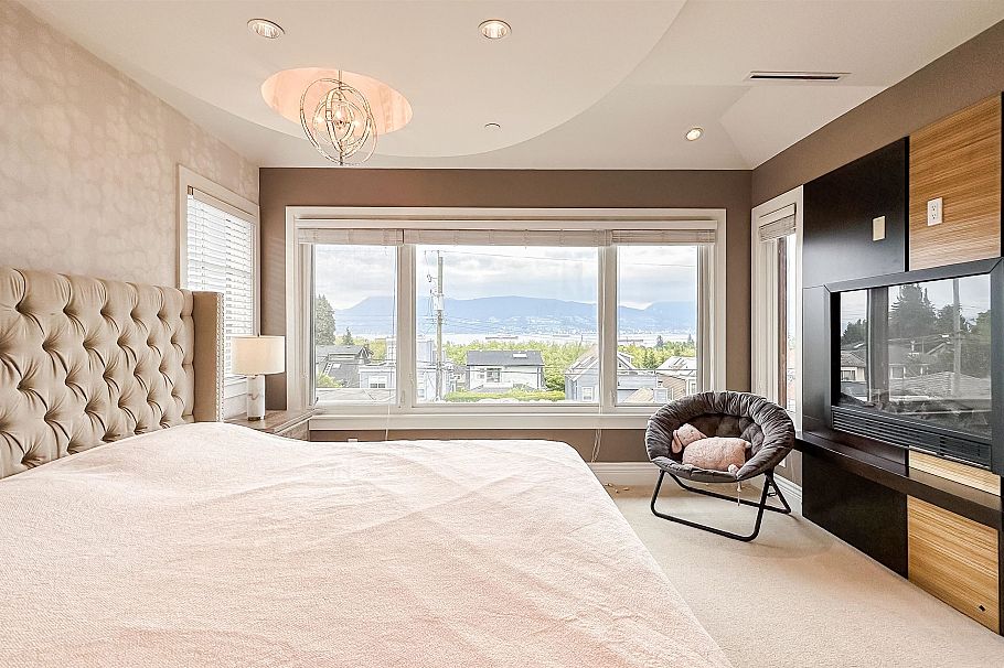 3941 W 11th Avenue Vancouver, BC - 20