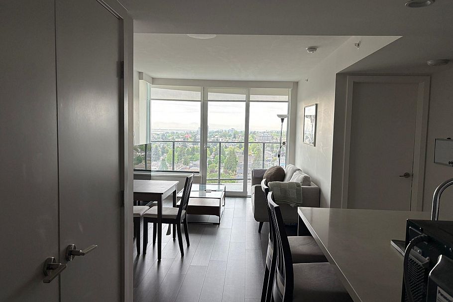 2402 8189 Cambie Street Vancouver, BC - 4