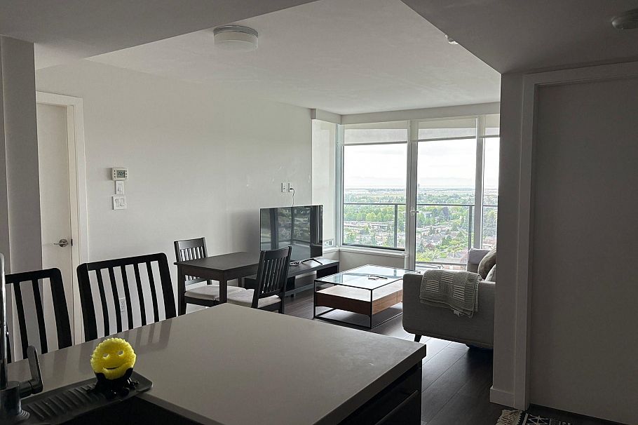 2402 8189 Cambie Street Vancouver, BC - 6