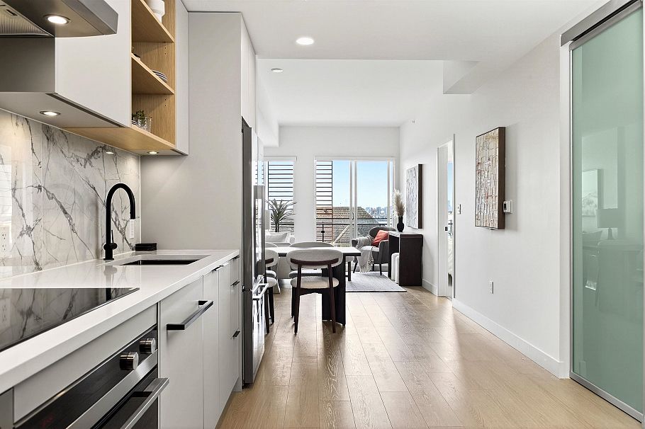 101/202 422 E 3rd Street North Vancouver, BC - 11
