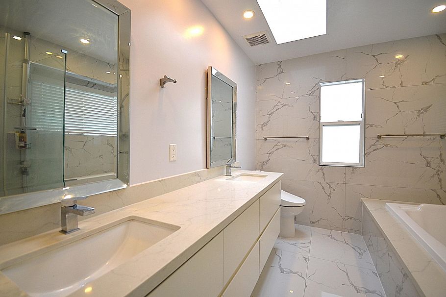 4347 W 13th Avenue Vancouver, BC - 21
