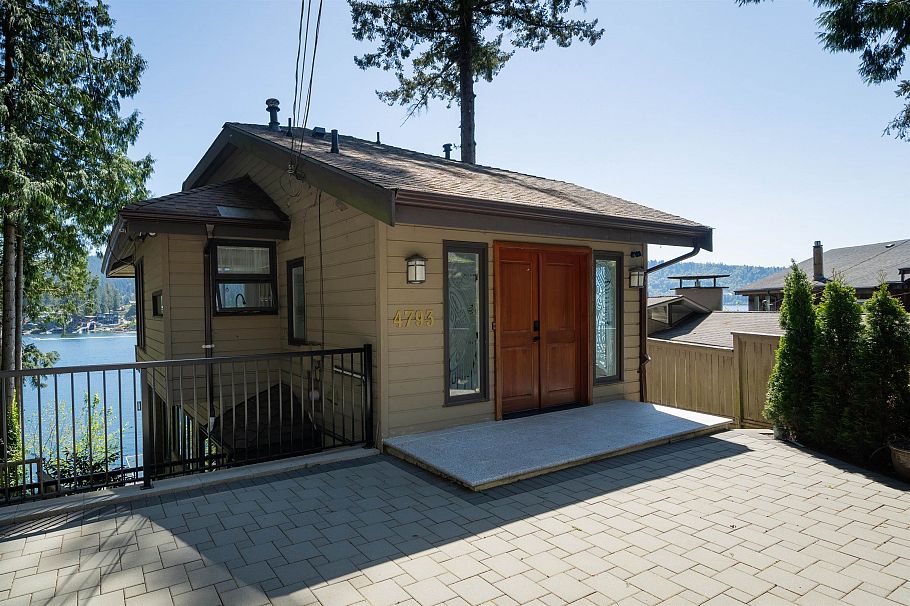 4793 Strathcona Road North Vancouver, BC - 11