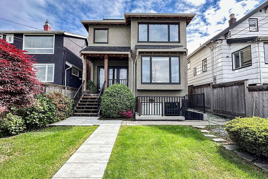 3941 W 11th Avenue Vancouver, BC - 37