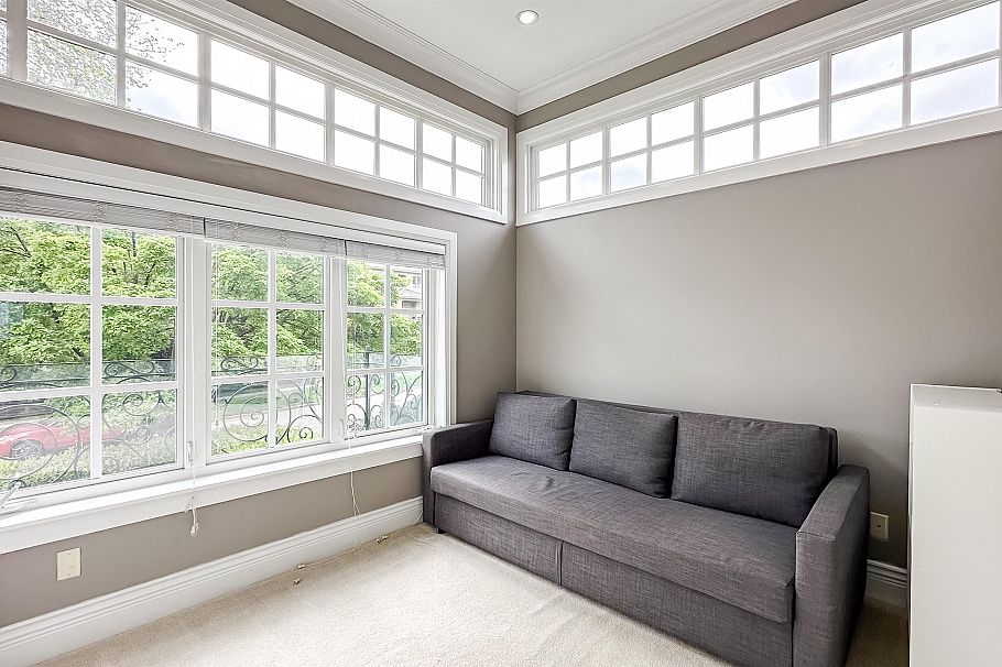 3941 W 11th Avenue Vancouver, BC - 22