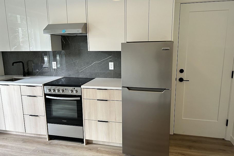 6 237 Ridgeway Avenue North Vancouver, BC - 22