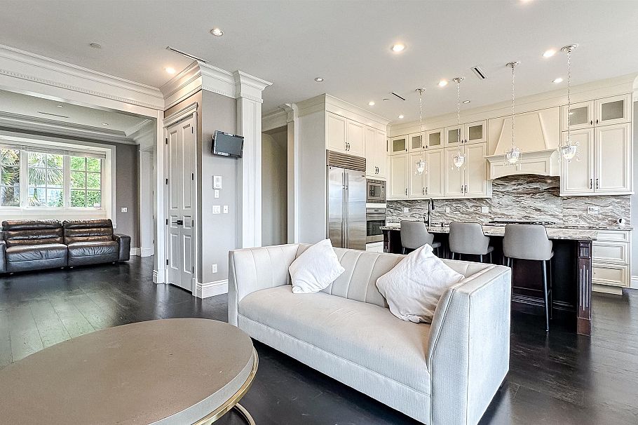 3941 W 11th Avenue Vancouver, BC - 7