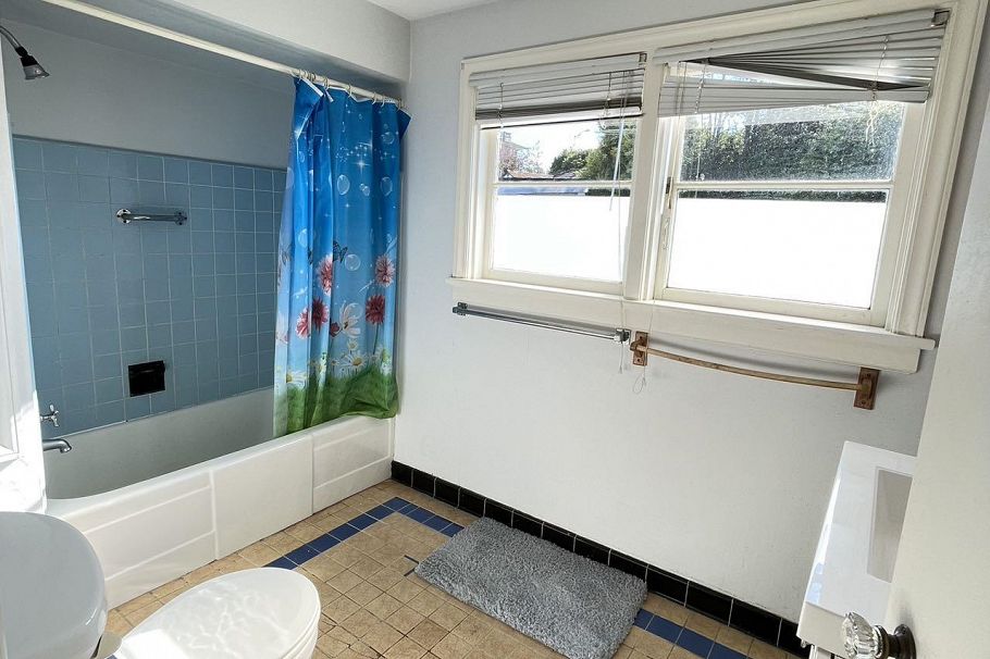 4679 Puget Drive Vancouver, BC - 11