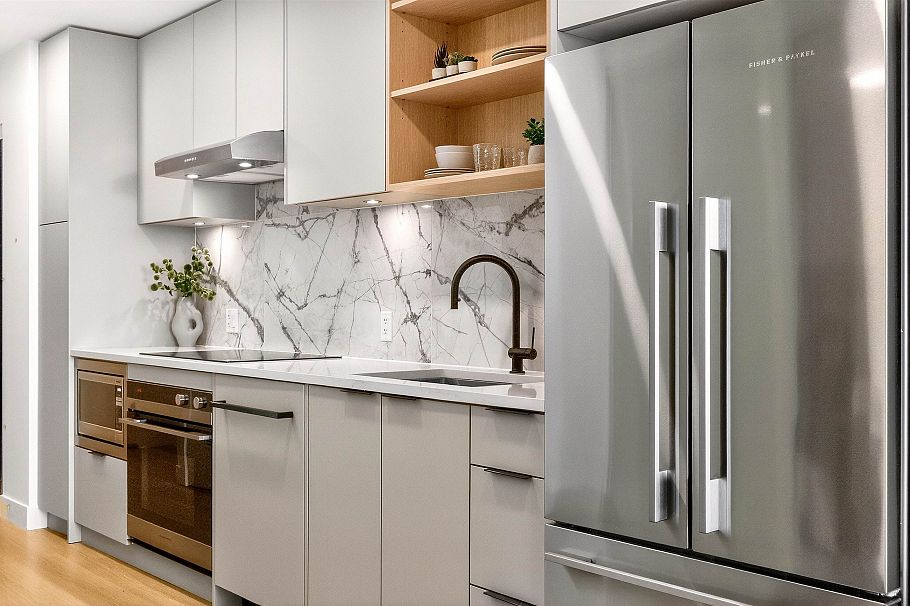 101/202 422 E 3rd Street North Vancouver, BC - 10