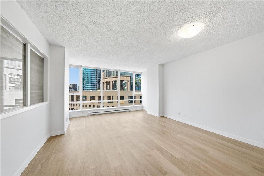 1605 788 Hamilton Street Vancouver, BC - 3