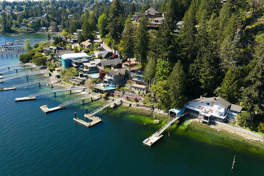 4793 Strathcona Road North Vancouver, BC - 4