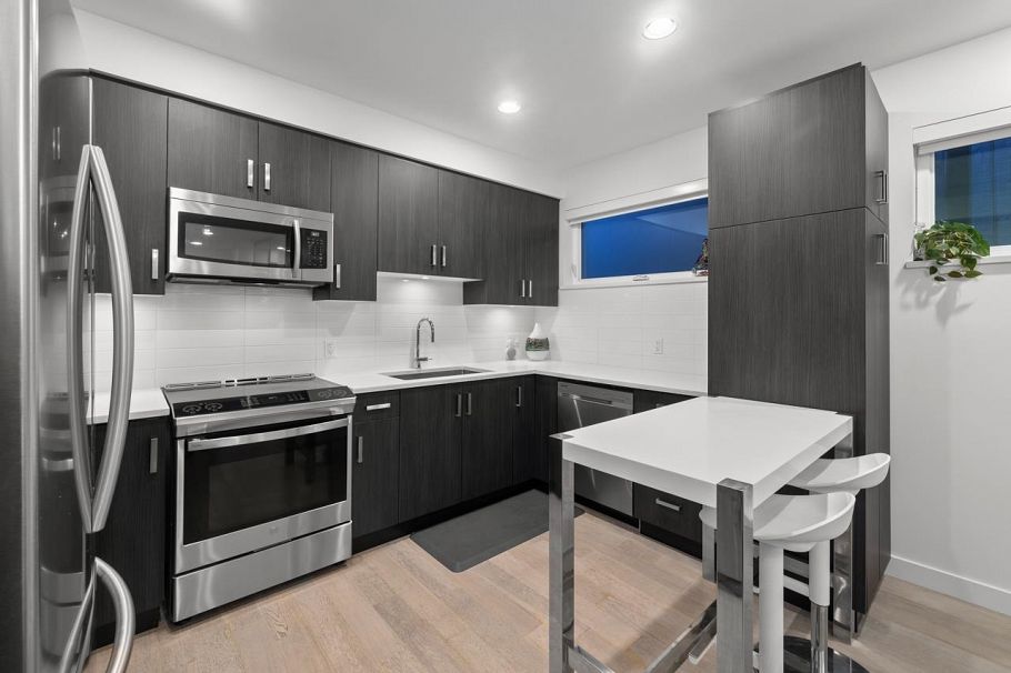 1847 Adanac Street Vancouver, BC - 13