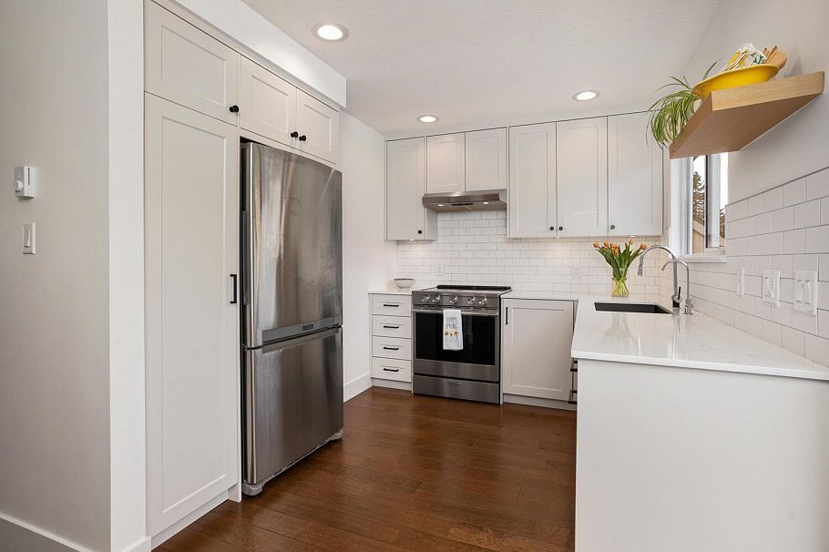7 232 E 6th Street North Vancouver, BC - 13