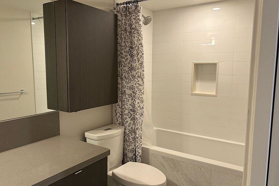2402 8189 Cambie Street Vancouver, BC - 12