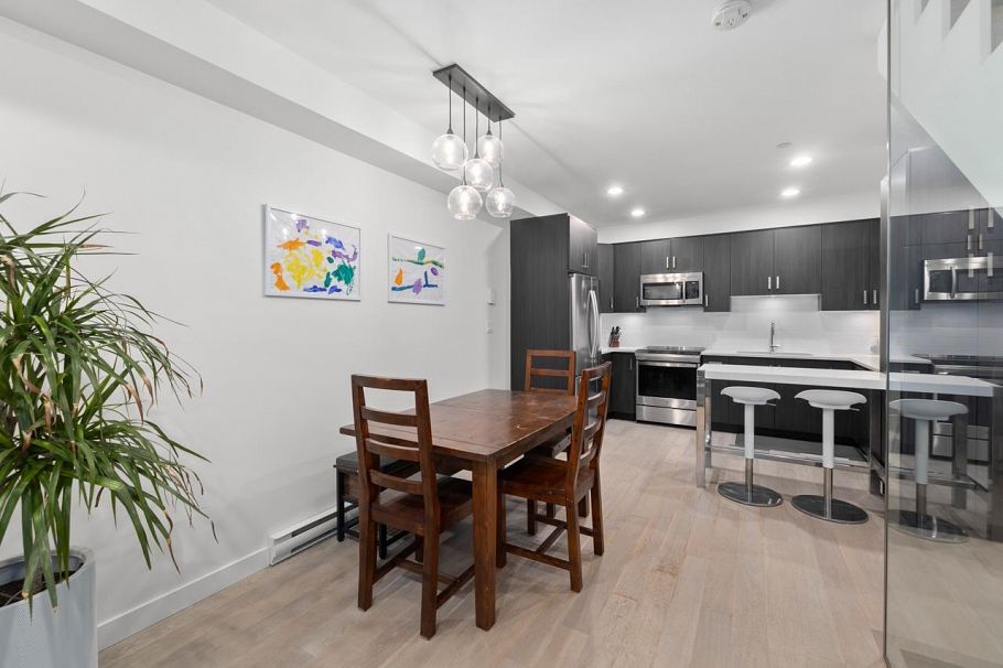 1847 Adanac Street Vancouver, BC - 11