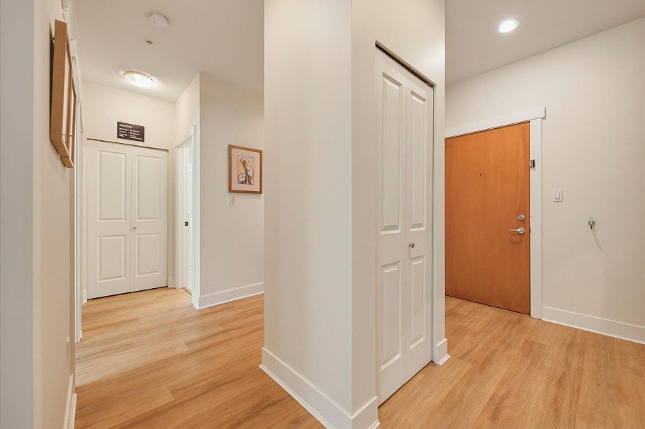 308 1111 E 27th Street North Vancouver, BC - 16