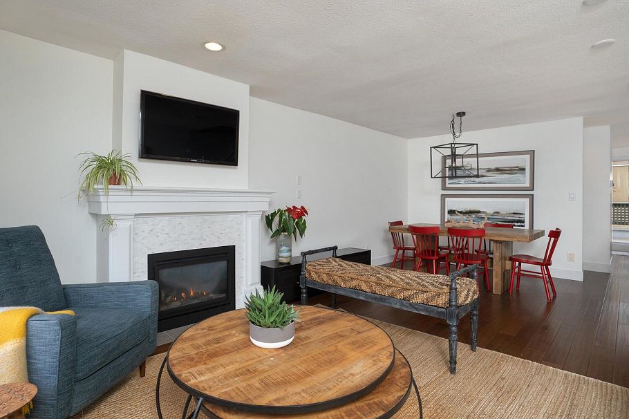 7 232 E 6th Street North Vancouver, BC - 11