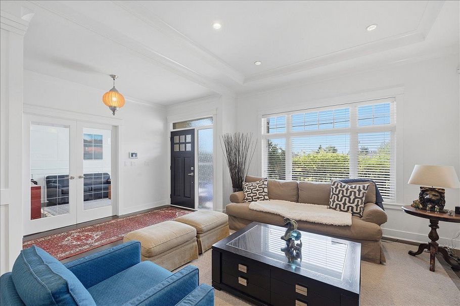 1152 Wellington Drive North Vancouver, BC - 6