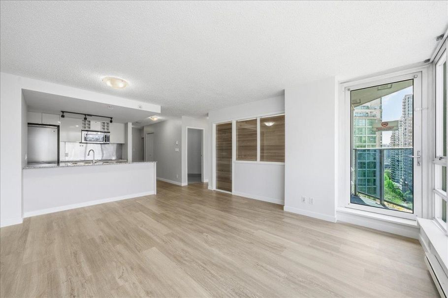 1605 788 Hamilton Street Vancouver, BC - 4