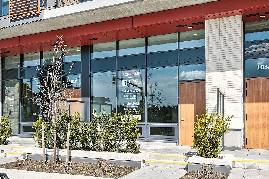 101/202 422 E 3rd Street North Vancouver, BC - 2