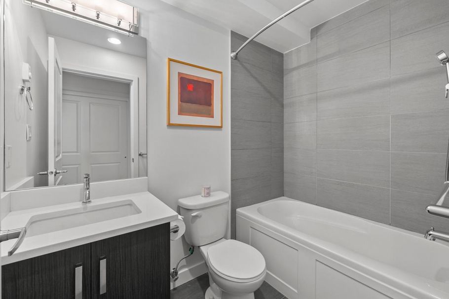 1847 Adanac Street Vancouver, BC - 30