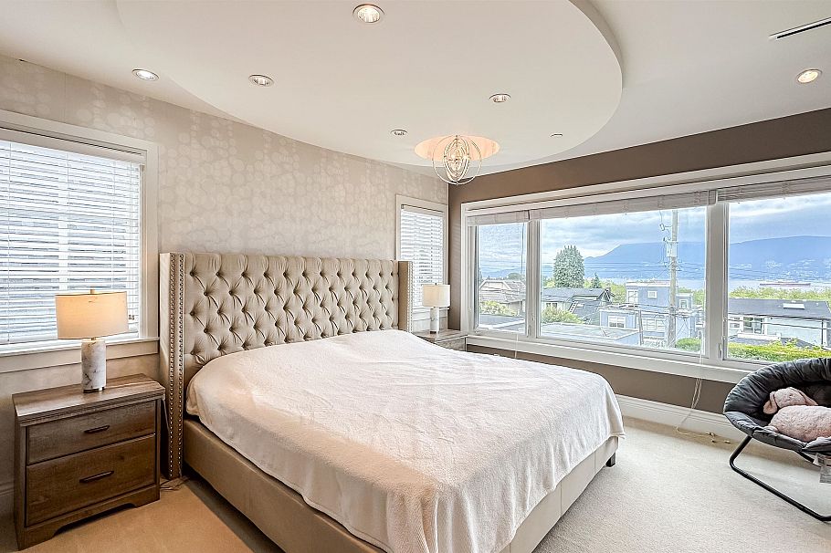 3941 W 11th Avenue Vancouver, BC - 19