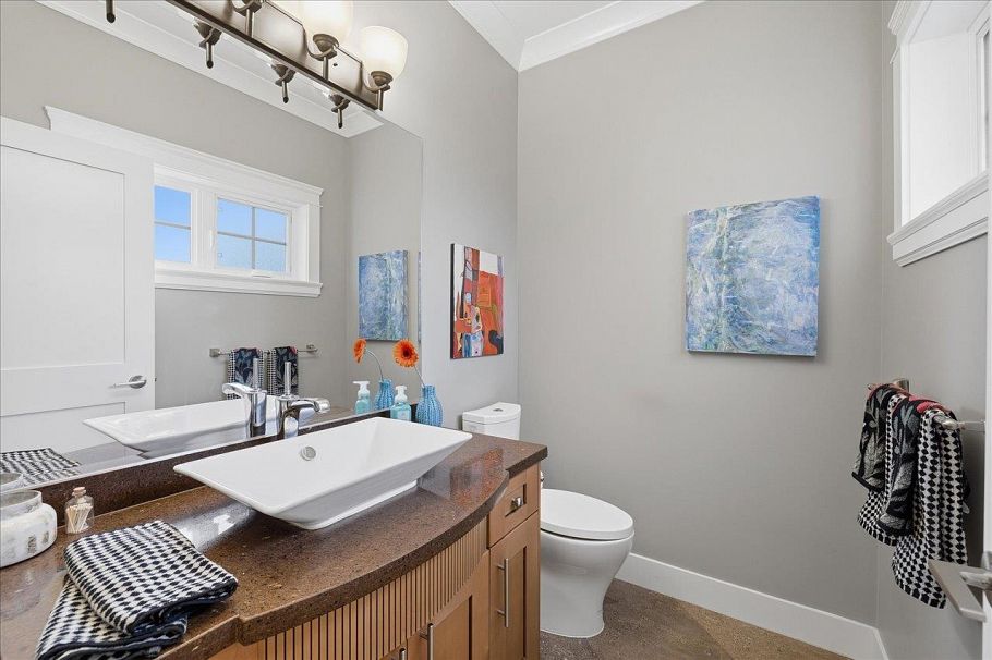 1152 Wellington Drive North Vancouver, BC - 18